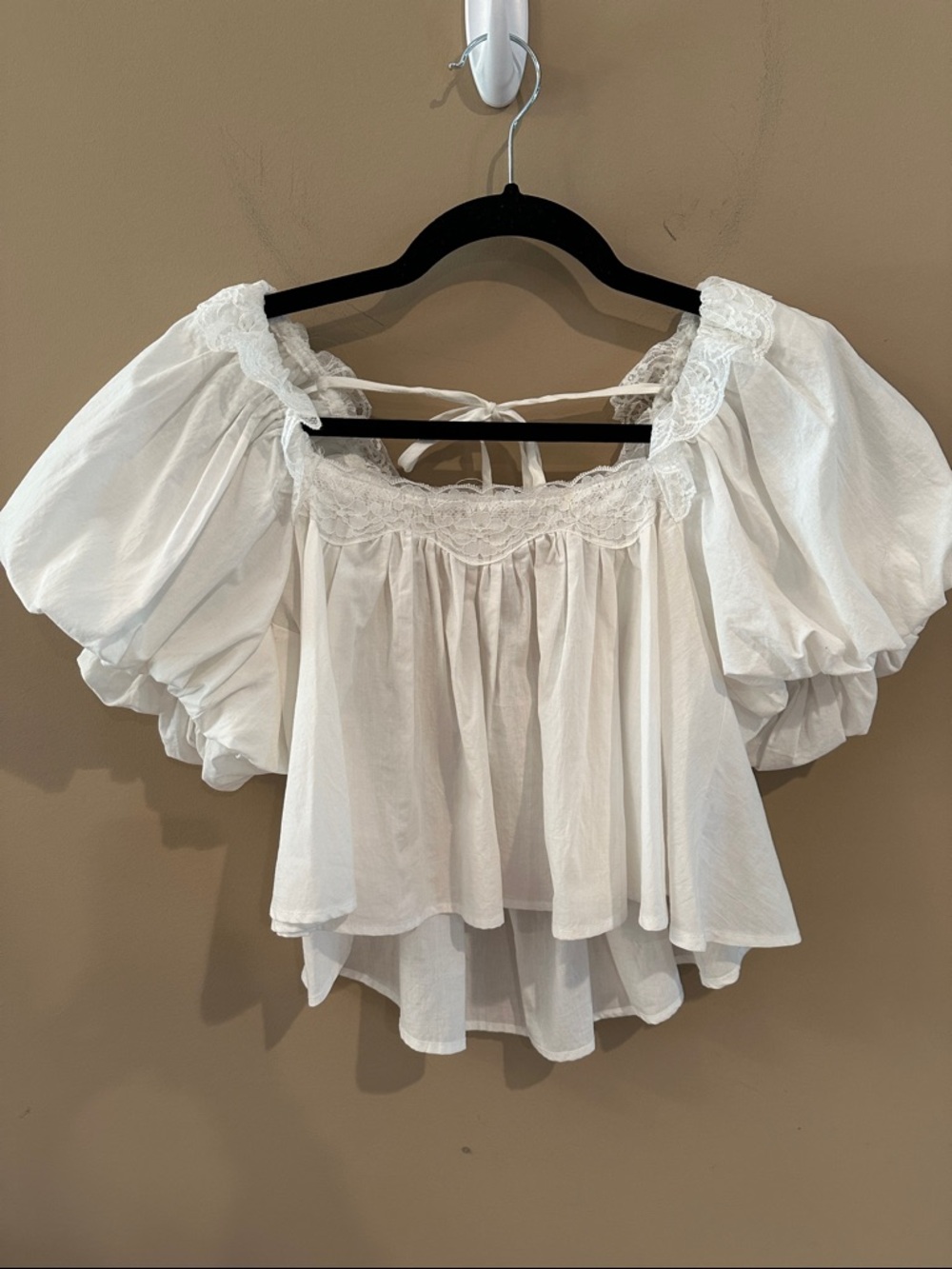 Mable puff sleeve lace trim crop top